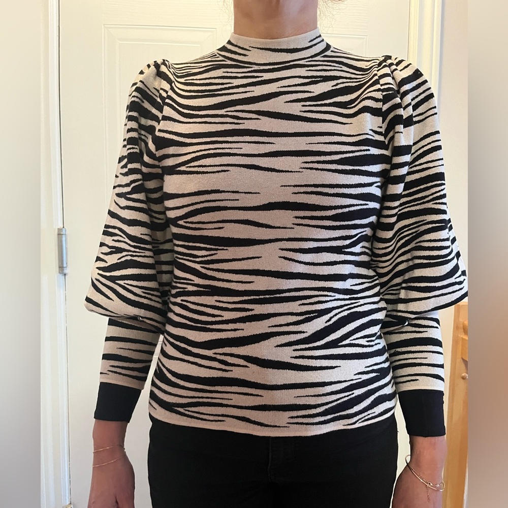 Sezane Zebra Print Puff Sleeve Sweater
